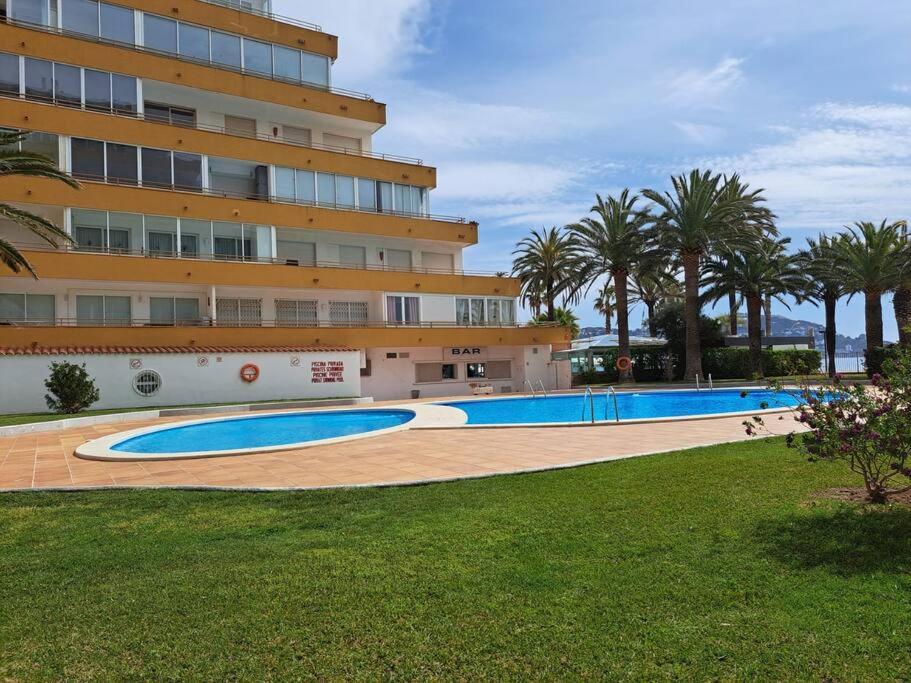 Holiday Center Apartamento Vistas Mar, Acceso Directo Playa Y Piscina Rosas Exterior foto